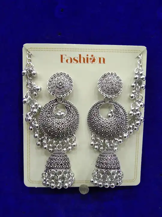 Silver earrings one pair set uploaded by business on 7/19/2023