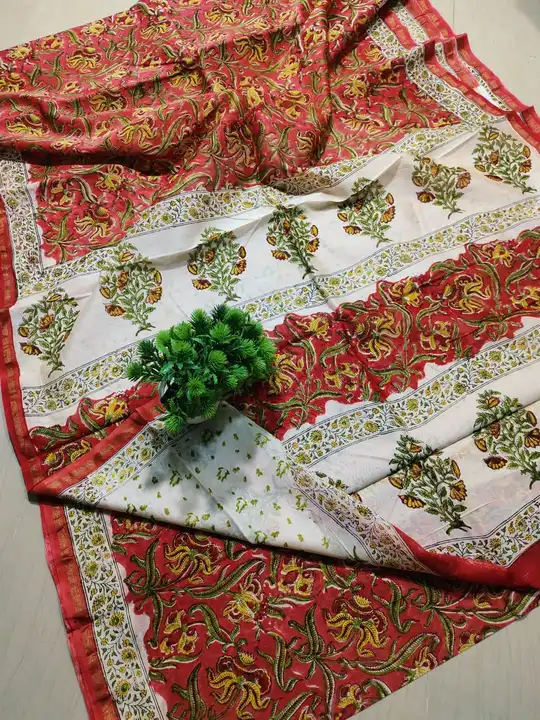 Handblock fancy flower print chanderi saree uploaded by Virasat handloom chanderi on 7/19/2023