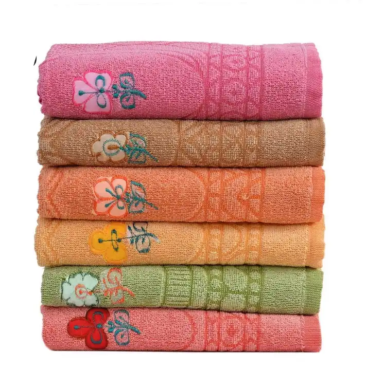 Bath towel and Hand Towel (Towel Taul ke rate se ) uploaded by Khatu Shyam Enterprises on 7/19/2023