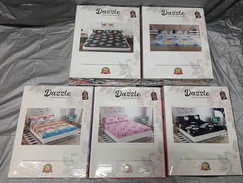 Dazzle book fold Packing  for gifting purpose  uploaded by Shree sai handloom on 7/19/2023