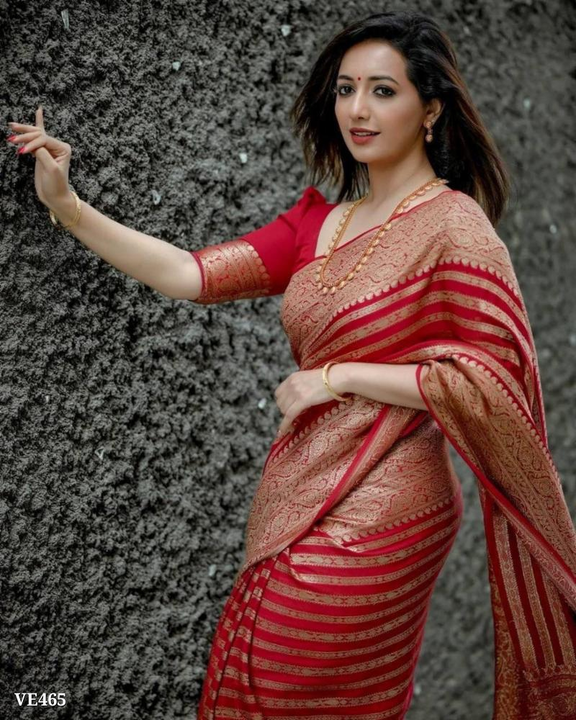 Banarasi saree uploaded by Ak fashion hub on 7/20/2023