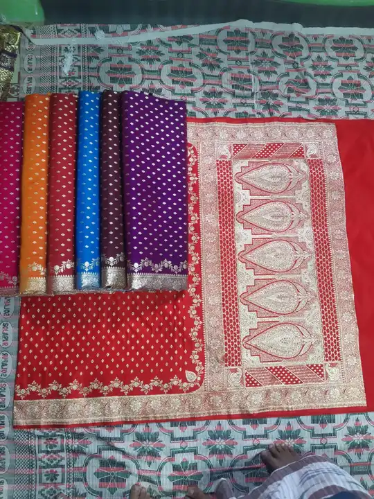Banarasi fancy semi katan low weight zari woven premium saree  uploaded by MR sarees  on 7/20/2023