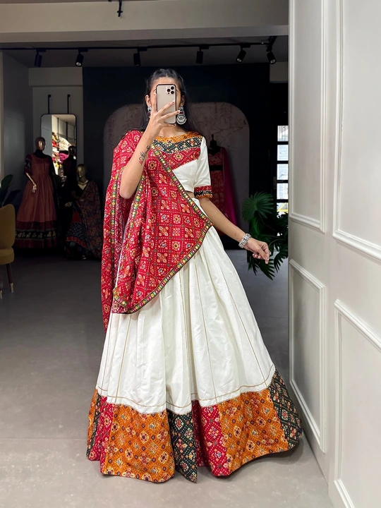 Butiful lengha choli uploaded by Villa outfit on 7/21/2023