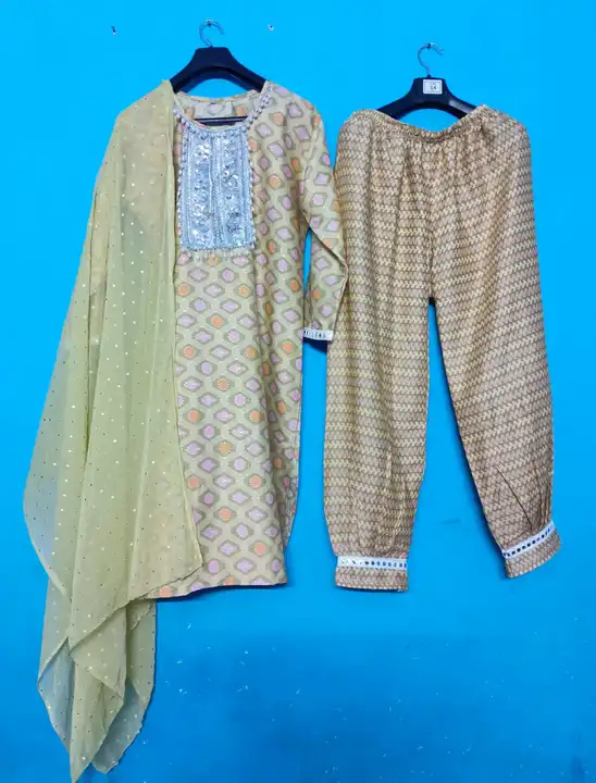 Afghani suit dupatta uploaded by Zoya collection on 7/22/2023