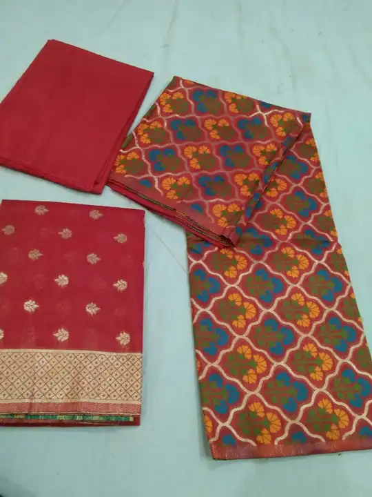 Post image I want 1-10 pieces of Kurta set at a total order value of 1900. Please send me price if you have this available.