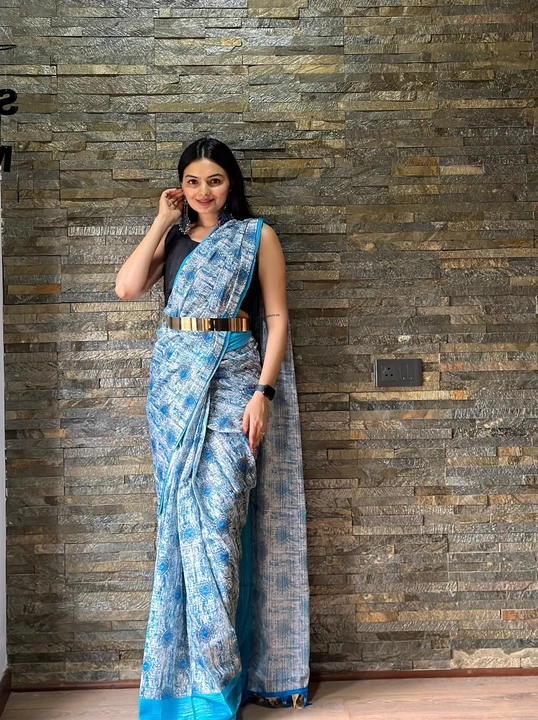 Beautiful gorgette goldern zari weaving saree uploaded by Teeya Creation on 7/23/2023