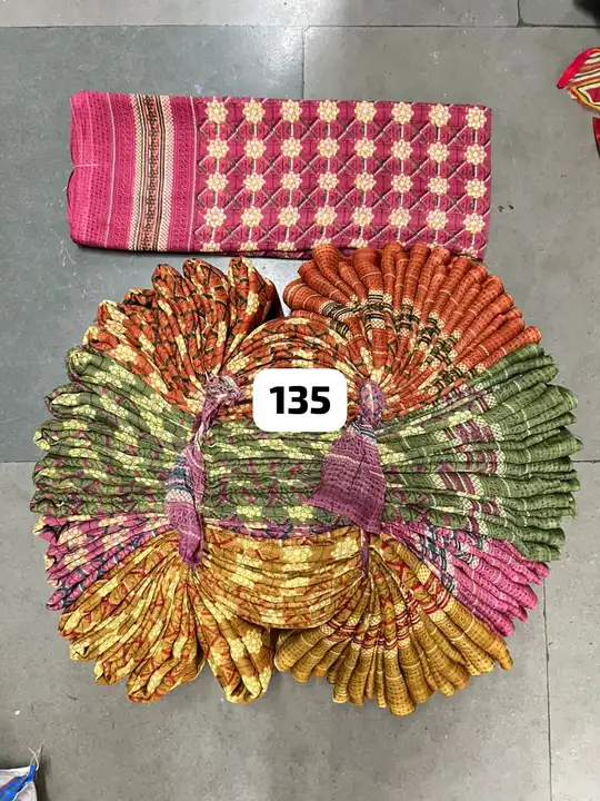 Print saree uploaded by business on 7/23/2023