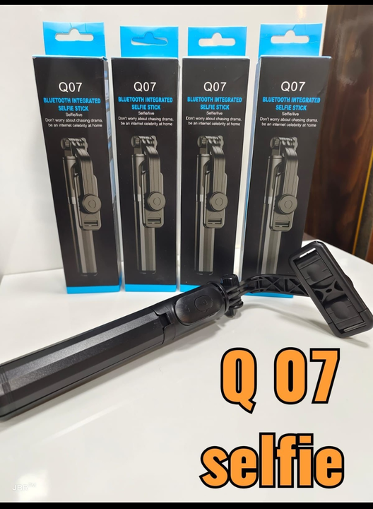 High Demand 🔥 Q07-B Selfie stick  🤳 100 Cm uploaded by business on 7/23/2023