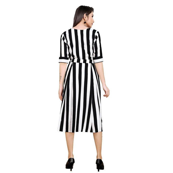 Wow stripe midi dress with belt  uploaded by The Perfect Fashion  on 7/24/2023