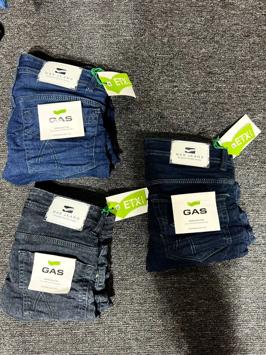 Jeans uploaded by Bharat Traders on 7/25/2023