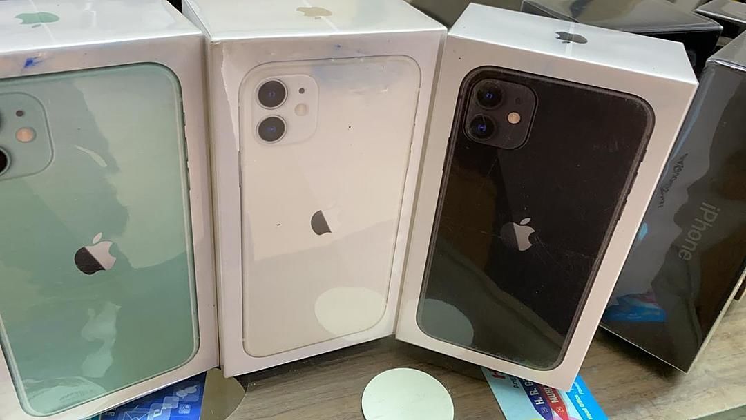 I phone 11 65 gb  uploaded by Electo retail  on 7/16/2020