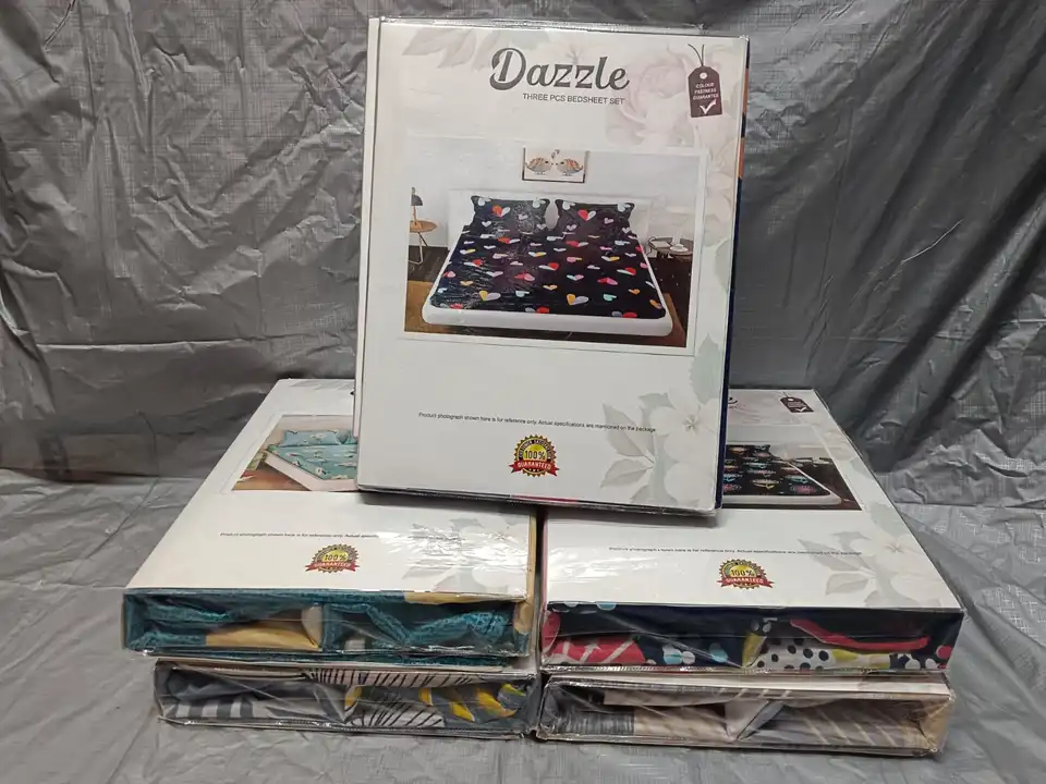 Double bedsheet in gift pavking uploaded by Shree sai handloom on 7/25/2023