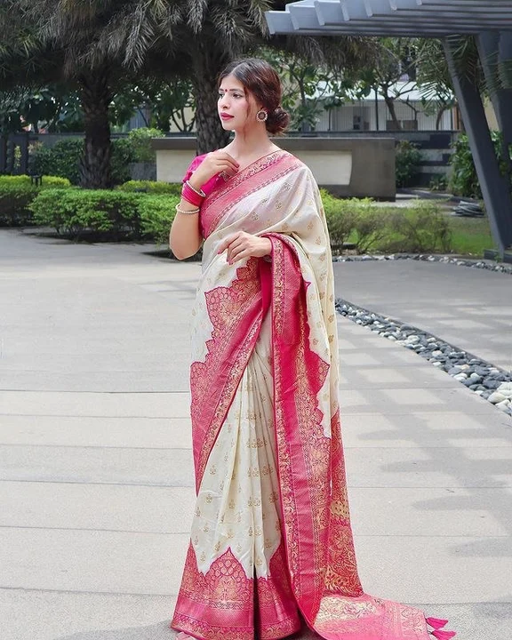 ETHNICSTORE PRESENT NEW CATALOG

🥻ES :- 8235🥻

Fabric :-  Soft Lichi Silk Saree

Sarees :- 5/5 MTR uploaded by Aanvi fab on 7/26/2023