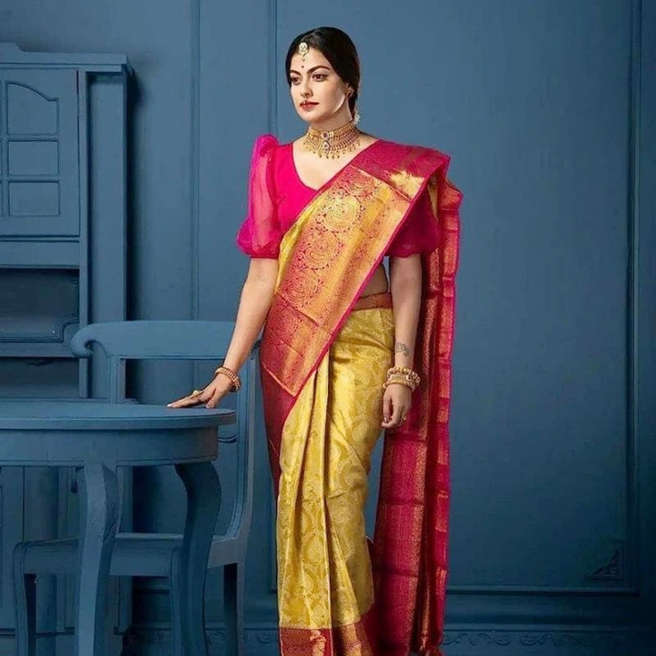 Banarasi Silk Saree uploaded by Dress Warld  on 7/26/2023