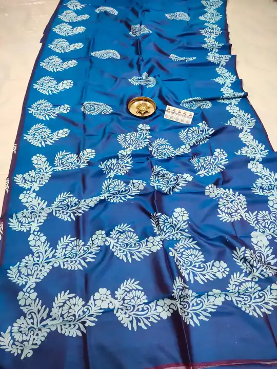 *🪷Bishnupuri Pure katan Silk* uploaded by Sriparna Fashion House on 7/26/2023
