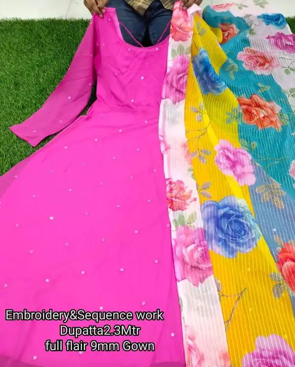 Butiful kurti with duppata  uploaded by Villa outfit on 7/27/2023