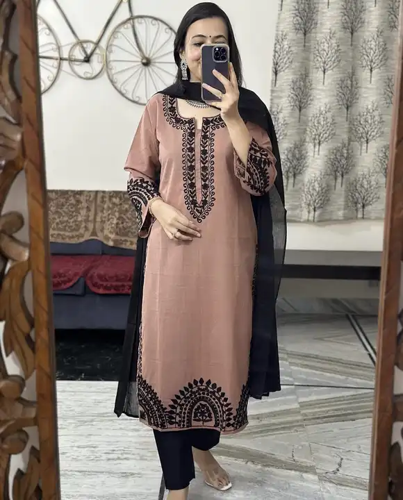 Kurti uploaded by PANIHARI COLLECTION CENTRE on 7/27/2023