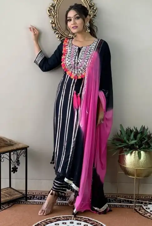 Kurti with pant chiffon dupatta uploaded by Deepika Designer Saree on 7/27/2023