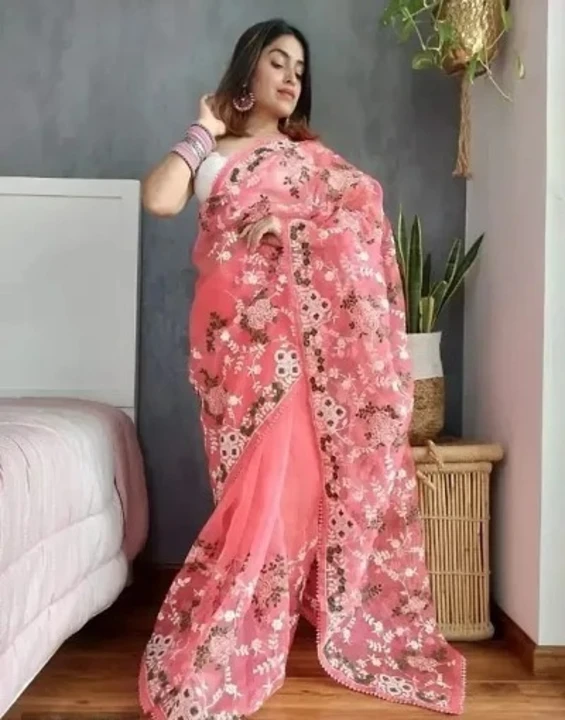 Fancy Net Embroidered Sarees with Blouse Piece

Fancy Net Embroidered Sarees with Blouse Piece

*Fab uploaded by New collection on 7/28/2023