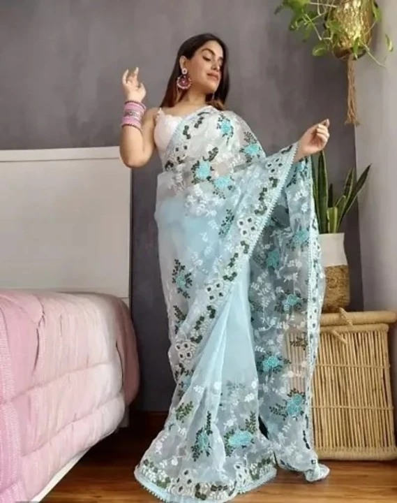 Fancy Net Embroidered Sarees with Blouse Piece

Fancy Net Embroidered Sarees with Blouse Piece

*Fab uploaded by New collection on 7/28/2023