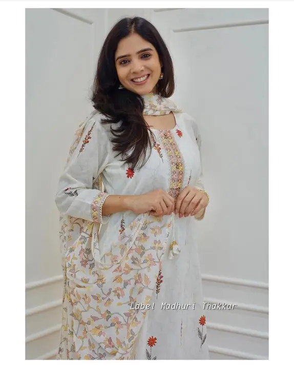 ❤️👗👗👗👗👗❤️

Summer Cotton Suit
Featuring sophisticated yet elegant Cotton Suit Set.
Which is dec uploaded by Mahipal Singh on 7/28/2023