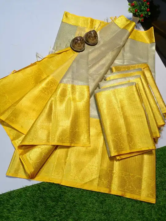 Banarasi tissue silk saree  uploaded by Feyazi art silk saree on 7/28/2023
