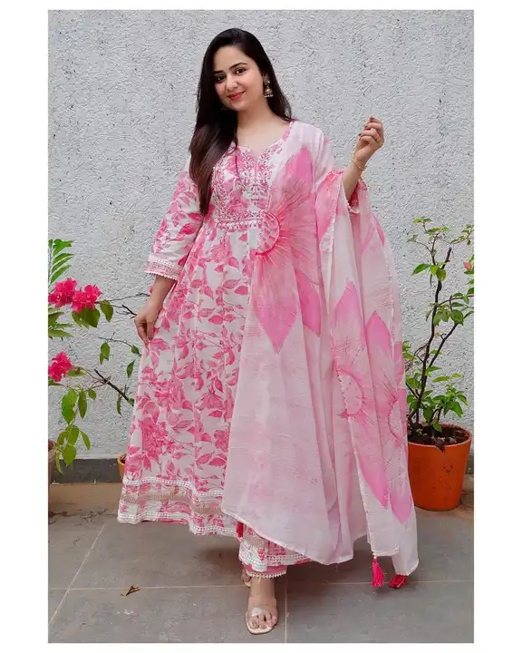 Printed pink dupatta set  uploaded by business on 7/28/2023