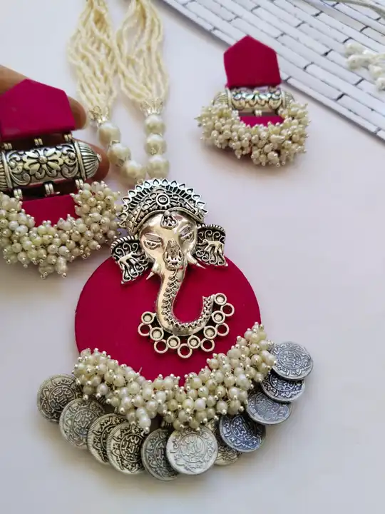 Pink ganpati necklace set uploaded by The serene by Rainvas on 7/28/2023