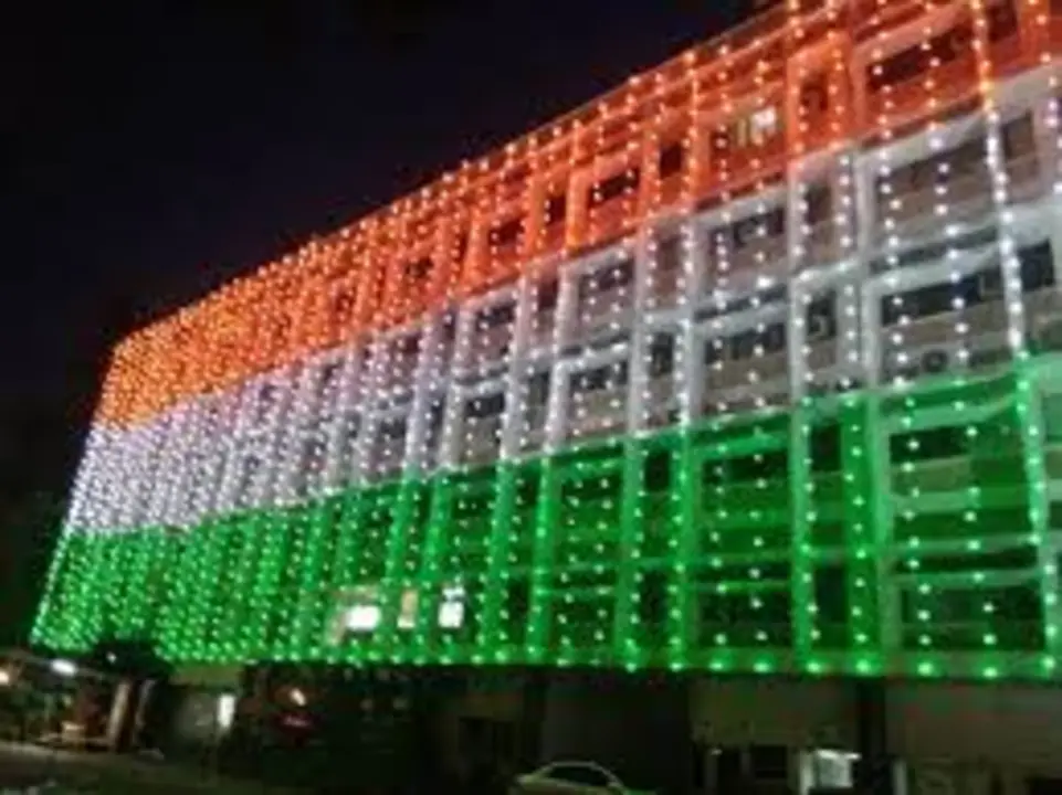 तिरंगा पिक्सल लाइट uploaded by New india lighting solution on 7/29/2023