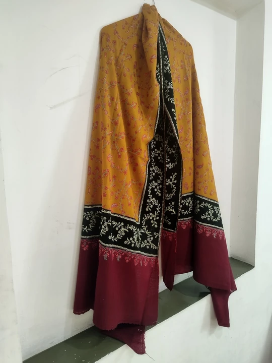 Orange pashmina shawl with beautiful handwork uploaded by Wani Kashmiri Shawls on 7/29/2023