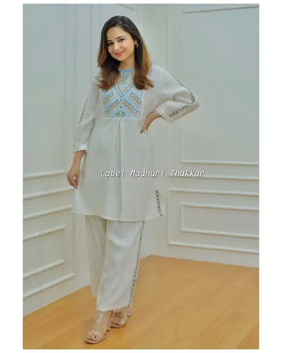 Kurta set uploaded by The namaha fab on 7/30/2023