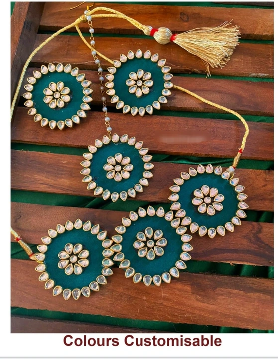 Kundan jewellery set  uploaded by Basundhara_Creates on 7/30/2023