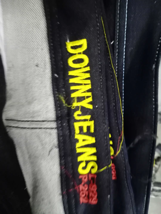 Factory Store Images of DOWNY JEANS