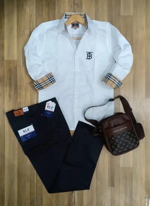 Post image ♥️♥️♥️♥️

*Burberry Shirt +Lp Pant Combo*

*10a Quality Assured👌🏻*

*Shirt size M,L,XL*

*Pant 28 30 32 34 36*

*Price -1100/-

Free shipping 

Open orders😍

♥️♥️♥️♥️