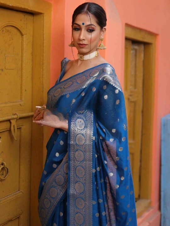 Rich pallu with allover buti design saree uploaded by DHANANJAY CREATIONS on 7/31/2023