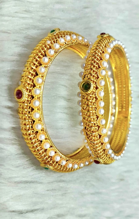 Gajari Bangles uploaded by Kusum Imitation jewellery on 8/1/2023
