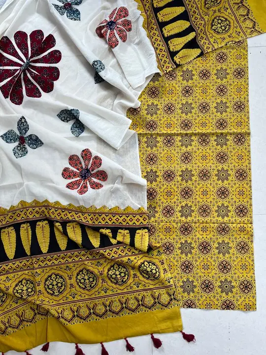 Fabric - cotton linen top 
Dup- mul mul cotton
Type - ajrakh print
Top and  Dupatta  uploaded by Kiran Textile on 8/1/2023