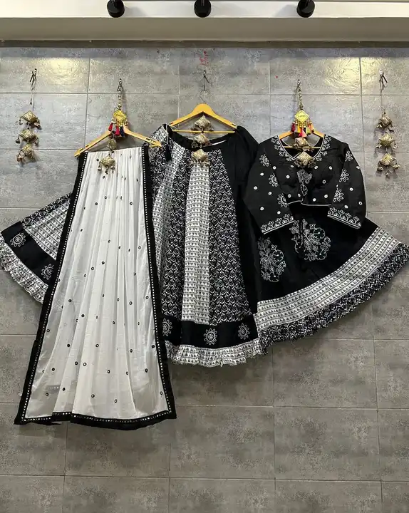 Product uploaded by Dhanshree textile on 8/1/2023