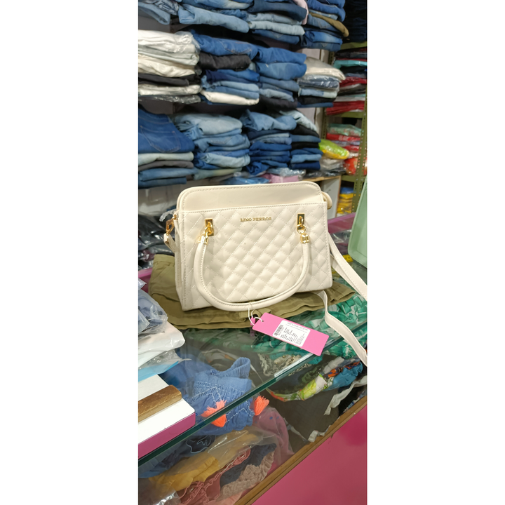 Purse uploaded by FACTORY SURPLUS STOCK LOT (WHOLESALE) on 8/2/2023