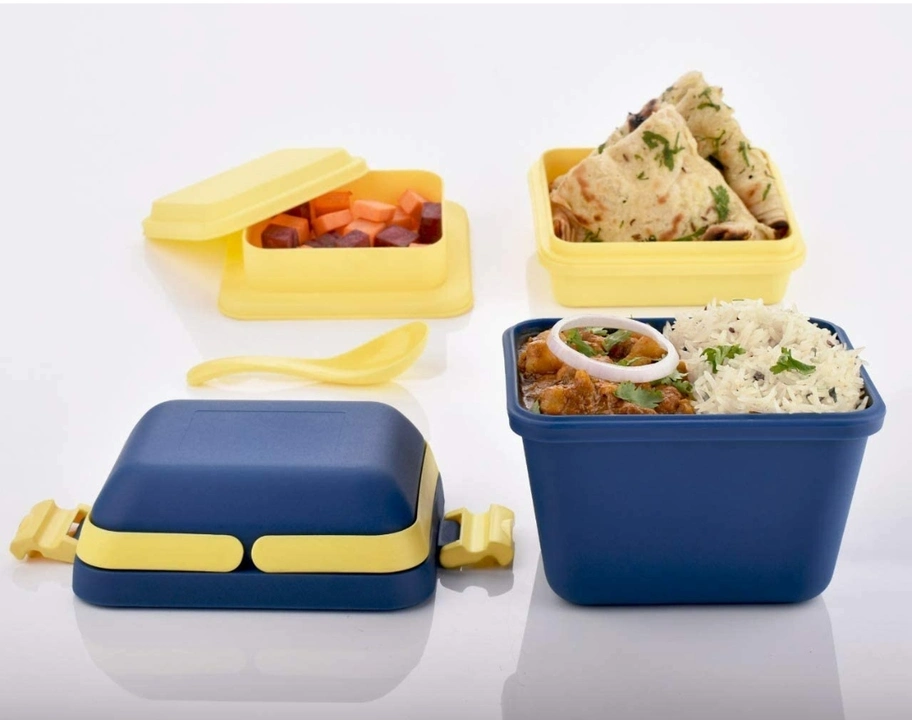 Smart lunch box with handle.  uploaded by The Dark Wolf Kitchenware on 8/2/2023