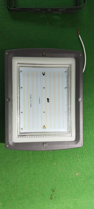 Post image I want 500 pieces of Led flood light  at a total order value of 100000. Please send me price if you have this available.