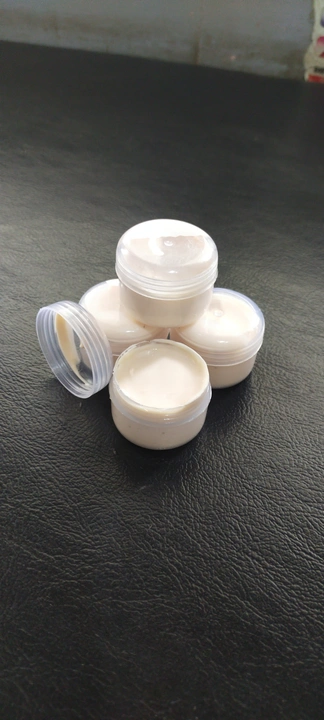 Skin lightening cream  uploaded by Skinparadise beauty products on 8/2/2023