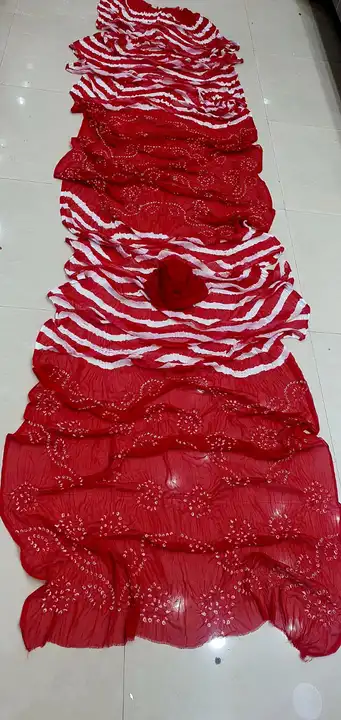 😍😍 New launch naajbin chiffon sholder pallu saree with running blouse 
😍book now 
😍😍. 650 frees uploaded by Insta id - neelam_creation07  on 8/2/2023