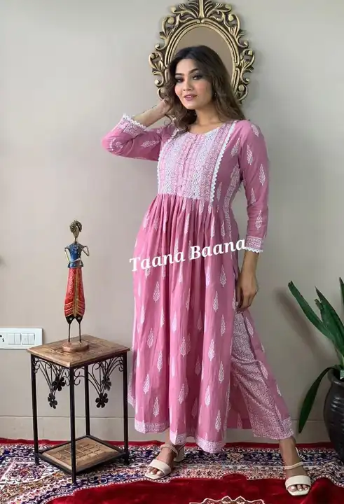 Kurti with pent  uploaded by PANIHARI COLLECTION CENTRE on 8/2/2023