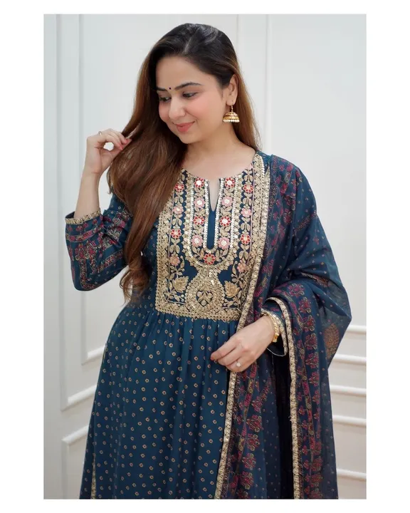 Heavy embroidered kurti with pent and dupatta  uploaded by PANIHARI COLLECTION CENTRE on 8/2/2023