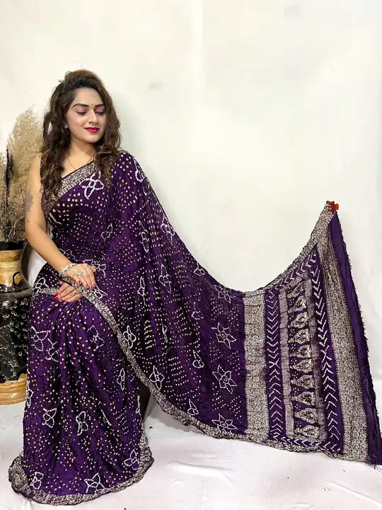 Modal silk fancy nakshi pallu saree uploaded by Arihant Bandhani's on 8/2/2023