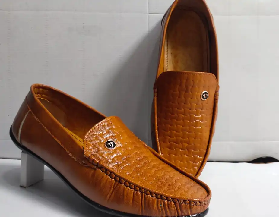 New pattern loafers  uploaded by P.d footwear on 8/3/2023