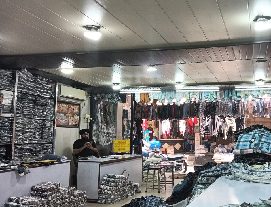 Shop Store Images of Pari style wear