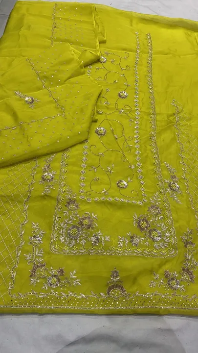 Punjabi suits  uploaded by Latest Punjabi suits  on 8/3/2023