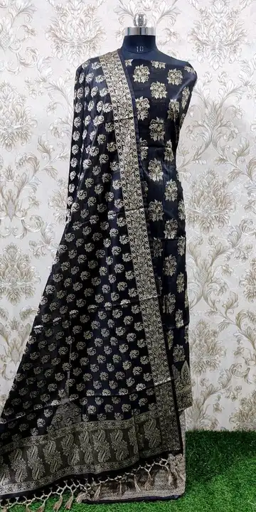 Suit  uploaded by Banarasi Saree on 8/3/2023